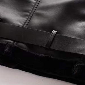 Veste en cuir PU de haute qualité, tendance, ajustable, grande taille, style motard, col en laine, chaude, pour l'hiver, pour femmes - Product Image 4