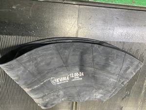 Chambre à air en butyl Kuma Tube 10.00-20 pour pneus de camion modèle 825/900-16 Noir Fabriqué à Ho Chi Minh City - Product Image 2