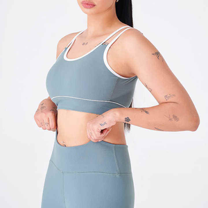 Ensemble de yoga 2 pièces : Legging imprimé respirant à taille haute, sans bretelles, col rond, sans couture, extensible, pour le sport, et crop top - Product Image 6