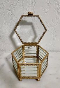 Caja de Joyería de Metal y Vidrio en Forma de Cubo, Caja Decorativa para Exhibición de Joyería de Moda para Mujer, Cajas y Contenedores Pequeños Personalizables para Regalos - Product Image 5