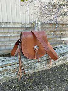 Sac bandoulière carré en cuir de vachette style safari, très tendance, avec franges et pompons, pour filles, en cuir de vachette à poils apparents - Product Image 4