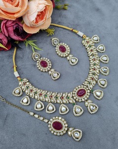 ชุดสร้อยคอเจ้าสาว Ping Bling Luxury AD Polki ประดับพลอยสีชมพูทรงหยดน้ำ สำหรับงานแต่งงานและงานเลี้ยง ดีไซน์หรูหราเคลือบทองสำหรับผู้หญิง - Product Image 1