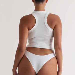 Débardeur côtelé léger et respirant pour femme, grande taille, en coton de haute qualité, avec col en V et volants sur le devant, idéal pour l'été - Product Image 6
