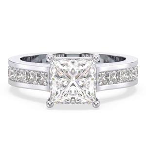 แหวนมอสซาไนต์ทรงปรินเซสคัทคุณภาพส่งออก ความใสและความเปล่งประกายอันน่าทึ่ง เหมาะสำหรับการขอแต่งงาน มีจำหน่ายในราคาส่งออก - Product Image 1