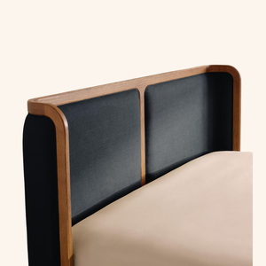 Lit plateforme en bois massif moderne avec tête de lit capitonnée en bois de Java, tailles California King/King/Queen - Product Image 4