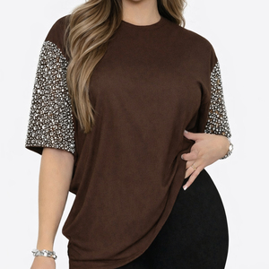 Camiseta de algodón suave de manga corta con detalles de diamantes de imitación para mujer, camiseta informal holgada de talla grande para mujer - Product Image 1