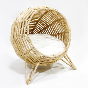 Lit pour chat rond tissé en forme de grotte avec coussin amovible, matériau en fibre respirante, lit pour animaux de compagnie d'intérieur, style minimaliste, utilisable toute l'année - Product Image 1