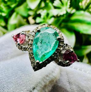 Vintage 925 <b>Silver</b> Brilliant Cut <b>Emerald</b> Cocktail <b>Ring</b> Pink Gemstones Prong Setting Rhodium Plated Minimalist Women's Jewelry - Product Image 1