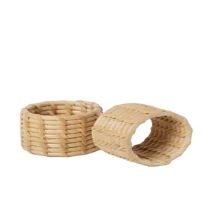 Lot de 6 ronds de serviette en bois pour votre table, ensemble de ronds de serviette en bois artisanal avec 6 restaurants de mariage décoratifs - Product Image 1