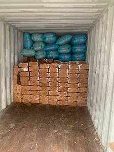 Blocs de tourbe de coco compressés organiques-Idéal pour les pépinières, les fermes de champignons et l'utilisation hydroponique/Mme Lima - Product Image 2