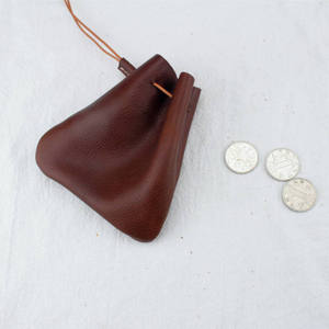 Bolsa de Dados de Cuero Hecha a Mano, Cuadrada, Minimalista, con Cordón, Bolsa de Almacenamiento Negra y Marrón, Accesorio de Juego DND para Adultos - Product Image 3