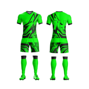 Ensemble de maillot de football personnalisé vert sublimé pour homme, col en V, manches courtes, séchage rapide, entraînement athlétique, match, toutes saisons - Product Image 1