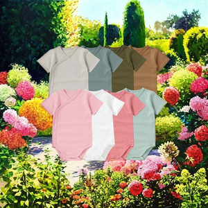 Combinaison bébé unisexe ASTON personnalisée, 100% coton biologique, décontractée, été, col en V, manches courtes, boutons pression, barboteuse pour garçons - Product Image 4