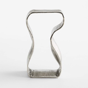 Mesa Auxiliar de Bar Moderna con Forma Curva Orgánica, Diseño Abierto, Estructura Duradera, Acento Decorativo para Interiores Modernos - Product Image 4