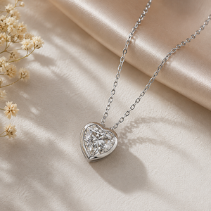 Collar con Colgante de Diamante Cultivado en Laboratorio en Oro Blanco de 9K, Corte Corazón, Cadena de Serpiente, para Mujer, Joyería Moderna para Fiestas Románticas y Uso Diario - Product Image 4