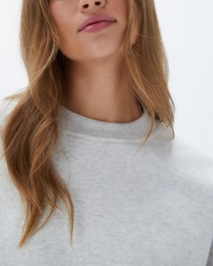 เสื้อสเวตเชิ้ตผู้หญิงไซส์ใหญ่สำหรับฤดูหนาว ขายส่ง รับทำโลโก้ แฟชั่นเสื้อพูลโอเวอร์ ผ้าเทอร์รี่นุ่มสบาย ทรงยาว ซักแล้วไม่หด - Product Image 2