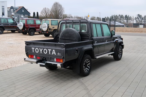 Toyota Land Cruiser GDJ79 DOKA Z 28L Diésel, Camioneta Doble Cabina 4x4, Transmisión Manual, Camión Todoterreno de Uso Pesado - Product Image 6