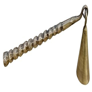 Éteignoir à bougie en métal forgé à la main - Extincteur à bougie artisanal en fer forgé avec un look classique et une finition dorée antique - Product Image 3