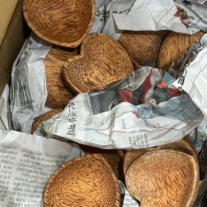 Cuenco de Coco Seleccionado de Vietnam para Importadores Globales y Diseño de Paquetes de Regalo Únicos 99 Gold Data Co - Product Image 5