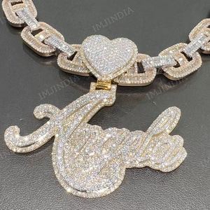 Colgante con nombre personalizado, colgante con incrustaciones de circonitas, colgante con forma de corazón personalizado, colgante estilo hip hop para mujer, collar para mujer con letras en estilo script - Product Image 1