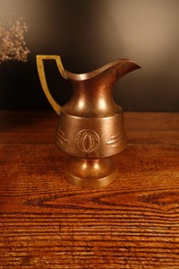 Carafe à eau en cuivre sélectionnée à la main, contrôle qualité, finition solide, article de gros personnalisé en usine - Product Image 3
