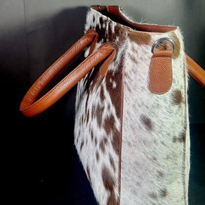 Sac fourre-tout en cuir de vachette de haute qualité avec fermeture éclair, bandoulière simple, chaîne, durable, élégant, imperméable, doublure en coton, pour usage quotidien - Product Image 5