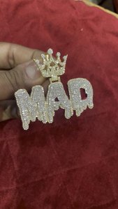 Pendentif Couronne MAD en Moissanite Iced Out, Argent 925 Plaqué Rhodium, Breloque Thème Hip Hop, Bijou Unisexe - Product Image 5