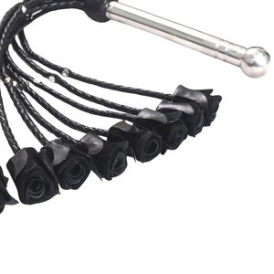 Látigo de Cuero con Diseño de Rosa, Látigos Negros para Juegos BDSM - Product Image 4