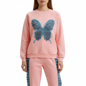 ชุดเซ็ตสตรีทแวร์ผู้หญิงสองชิ้น เสื้อครอปท็อปและกางเกงจ็อกเกอร์ พิมพ์ลายกราฟิกตามสั่ง ชุดวอร์มแฟชั่นขายส่ง ชุดคอร์ดเซ็ต - Product Image 3