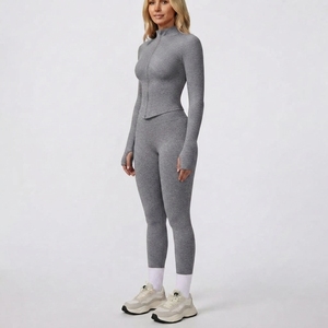 Conjunto Deportivo de 2 Piezas para Mujer, Top Ajustado de Manga Larga con Cierre y Leggings de Cintura Alta para Gimnasio y Entrenamiento - Product Image 3