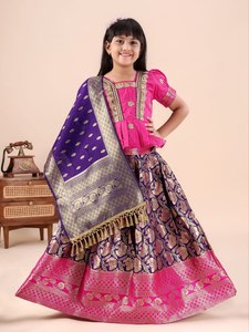 Elegante Choli Lehenga Tradicional para Niñas con Blusa Completamente Cosida y Elástica, y Dupatta de Diseño para Todas las Temporadas - Product Image 4