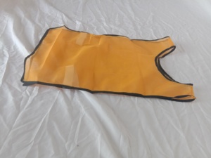 เสื้อกั๊กฝึกซ้อมฟุตบอลดีลักซ์สำหรับการฝึกทีม27X15inch กีฬาแบบปรับแต่งสีได้ - Product Image 4