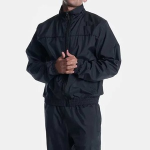 Chándal de nailon reflectante 3M personalizado para hombre, cortavientos con rayas blancas para hombre - Product Image 2