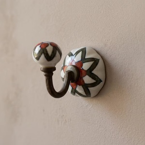 <b>Beads</b> Art <b>Direct</b> Factory Price Multifunction Coat Hanger with Ceramic Knobs Wall Hooks Cozy Coat Rail - Product Image 1