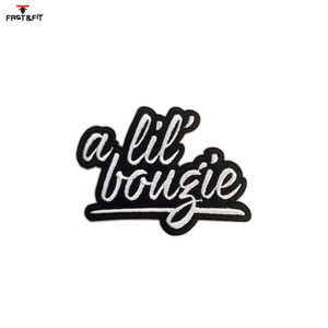 Parches Bordados en 3D de Alta Calidad con Logotipo Personalizado, Precio Económico, Borde Adhesivo Merrow para Gorras, Color y Tamaño Personalizados - Product Image 3