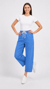 Stylish Women's Breathable Denim Baggy <b>Jeans</b> Pant with Full <b>Elastic</b> <b>Waist</b> Comfortable Solid Pattern Long Lasting Quality - Product Image 4