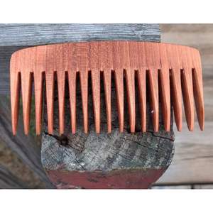 Peigne à cheveux en bois de neem naturel, antistatique, accessoire de soin des cheveux en bois, artisanat naturel fait à la main - Product Image 1