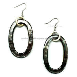 Venta caliente de alta calidad hecho a mano cuerno de búfalo y pendientes colgantes de resina para fiestas precio bajo en venta - Product Image 4