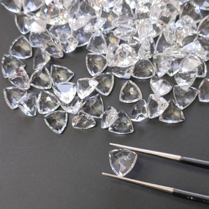 Topacio Blanco Natural de 7MM con Corte Trillón, Gema Suelta de la Mejor Calidad para la Fabricación de Joyas - Product Image 4