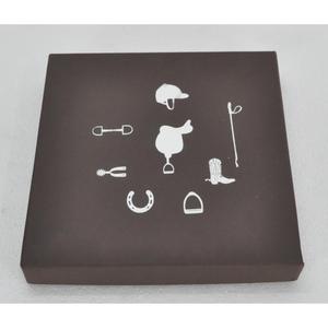 Juego de 8 Cuchillos para Queso Dorados de Acero Inoxidable, Juego de Cubiertos de Lujo con Diseño de Herradura, con Elegante Caja de Regalo, al Mejor Precio - Product Image 5