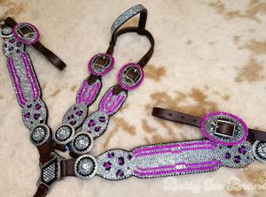 Nuevo y popular conjunto de accesorios de cuero para silla de montar western 2026 de alta calidad, personalizable, con diamantes de imitación rosas, brida y pechera - Product Image 3