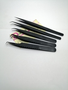 Pince à épiler en acier inoxydable avec poignée diamant noir pour extensions de cils, 90 et 45 degrés, personnalisable avec marque privée, pince d'isolation - Product Image 2