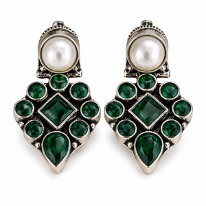 Pendientes de Plata Oxidada con Perlas y Flores al por Mayor |   Pendientes Boho con Perlas de Imitación |   Joyería de Fiesta para Mujer - Product Image 1