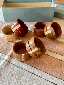 Anneaux de serviette en bois naturel faits à la main de qualité supérieure, écologiques, élégants, pour la décoration de table, ensemble cadeau avec prix de gros - Product Image 6