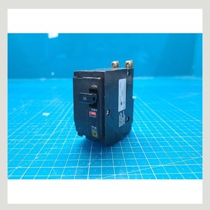 Interruptor de Circuito AMAT 0680-01214_CB__30A_2P__ Usado como Está, Piezas de Equipos Semiconductores Legacy - Product Image 5
