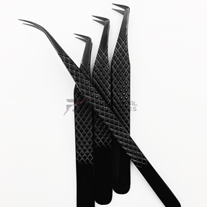 Pinzas para Pestañas con Punta de Fibra RMI, Acabado Negro Mate, Pinzas para Extensión de Pestañas de Mega Volumen Ruso, Pinzas para Pestañas con Punta de Fibra de Marca Privada - Product Image 3