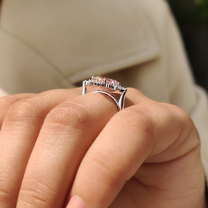 แหวนพลอยสีชมพูทรงเหลี่ยมหรูหรา ประดับเพชรสร้างในห้องปฏิบัติการ ทองคำขาว 14K ทองคำโรสโกลด์ ทองคำเหลือง ดีไซน์จากธรรมชาติ แหวนผู้หญิง เครื่องประดับเจ้าสาว - Product Image 5