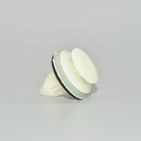 Clip de fixation en nylon pour panneau de porte et garniture intérieure, clips de garniture intérieure, clips de garniture de bas de caisse, clip de moulure de garde-boue