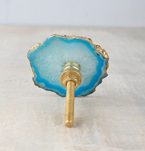 Poignée décorative de meubles bohèmes en gros, bouton en pierre d'agate de forme libre personnalisée, finition dorée, toucher réel, fait à la main - Product Image 6