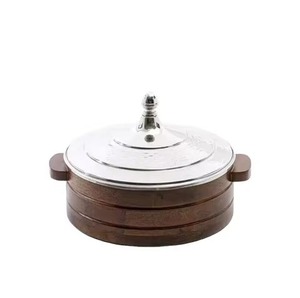 Casserole ronde en bois avec couvercle en acier inoxydable, design chinois traditionnel, durable, lavage à la main uniquement, compatible gaz et induction - Product Image 1